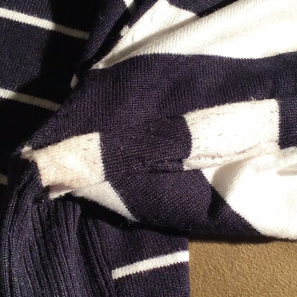 The Limited sweater boat collar ribbed sides black white stripes M - Picture 6 of 6